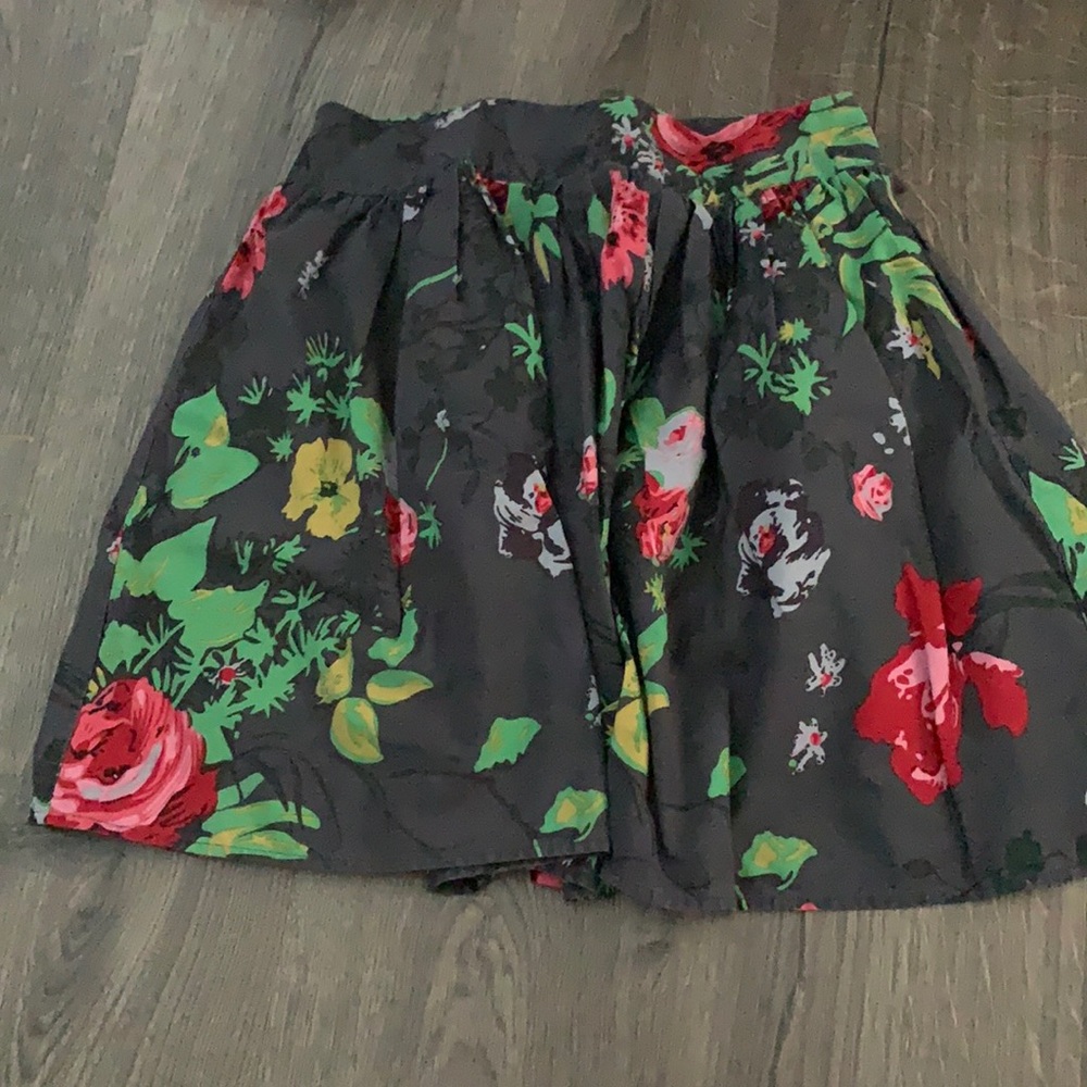 Floral Above Knee Skirt